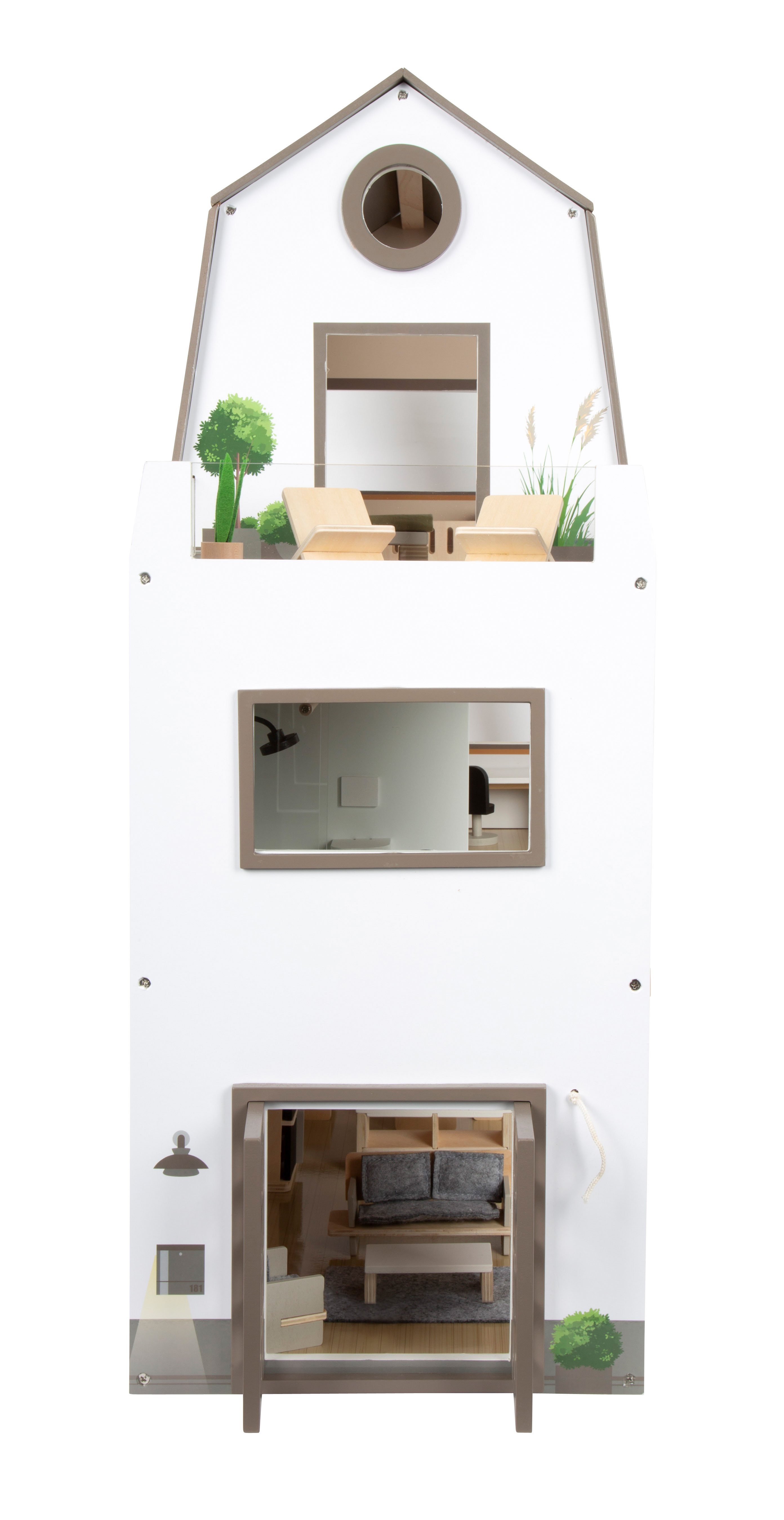 Puppenhaus mit Garten und Puppen von der Seite mit Terrasse