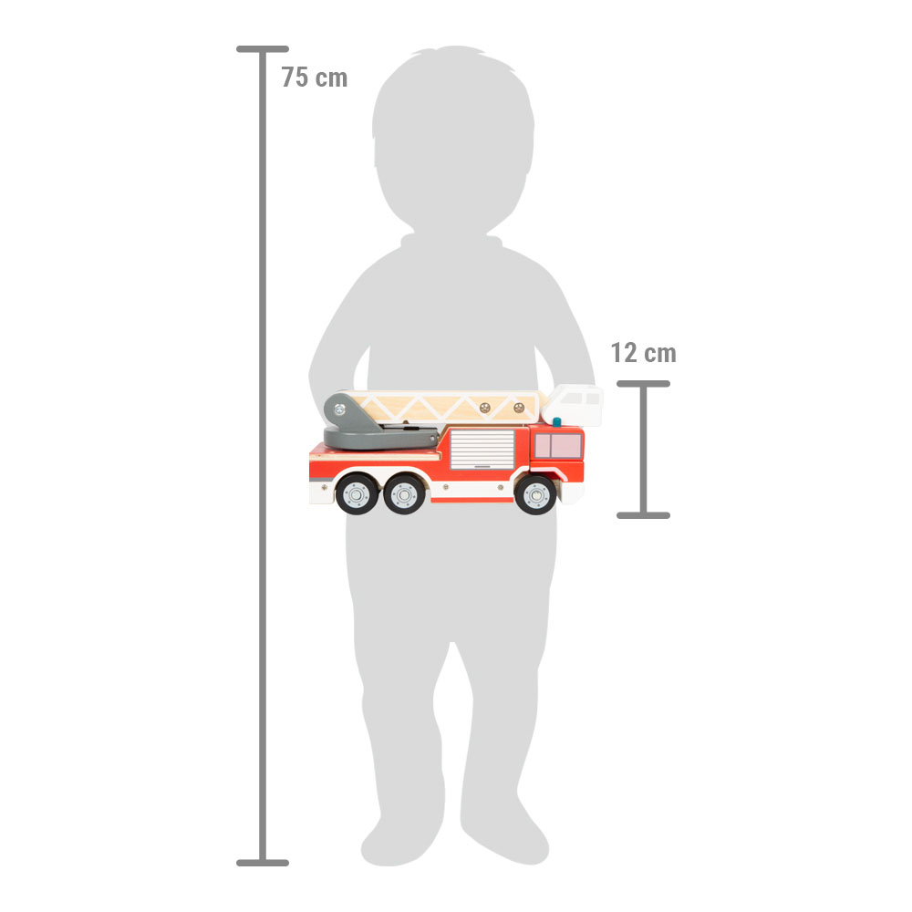 Größenvergleich Feuerwehrauto mit Kind