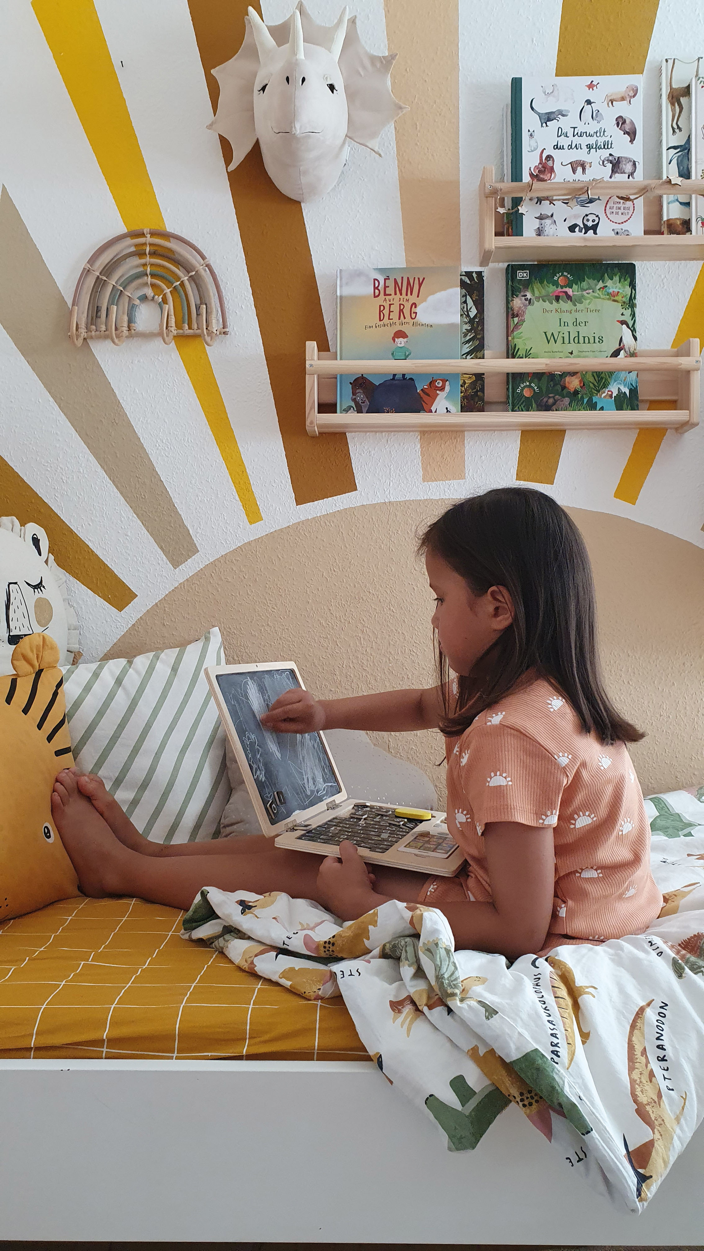 Holz-Laptop mit Magnet-Tafel für Kinder