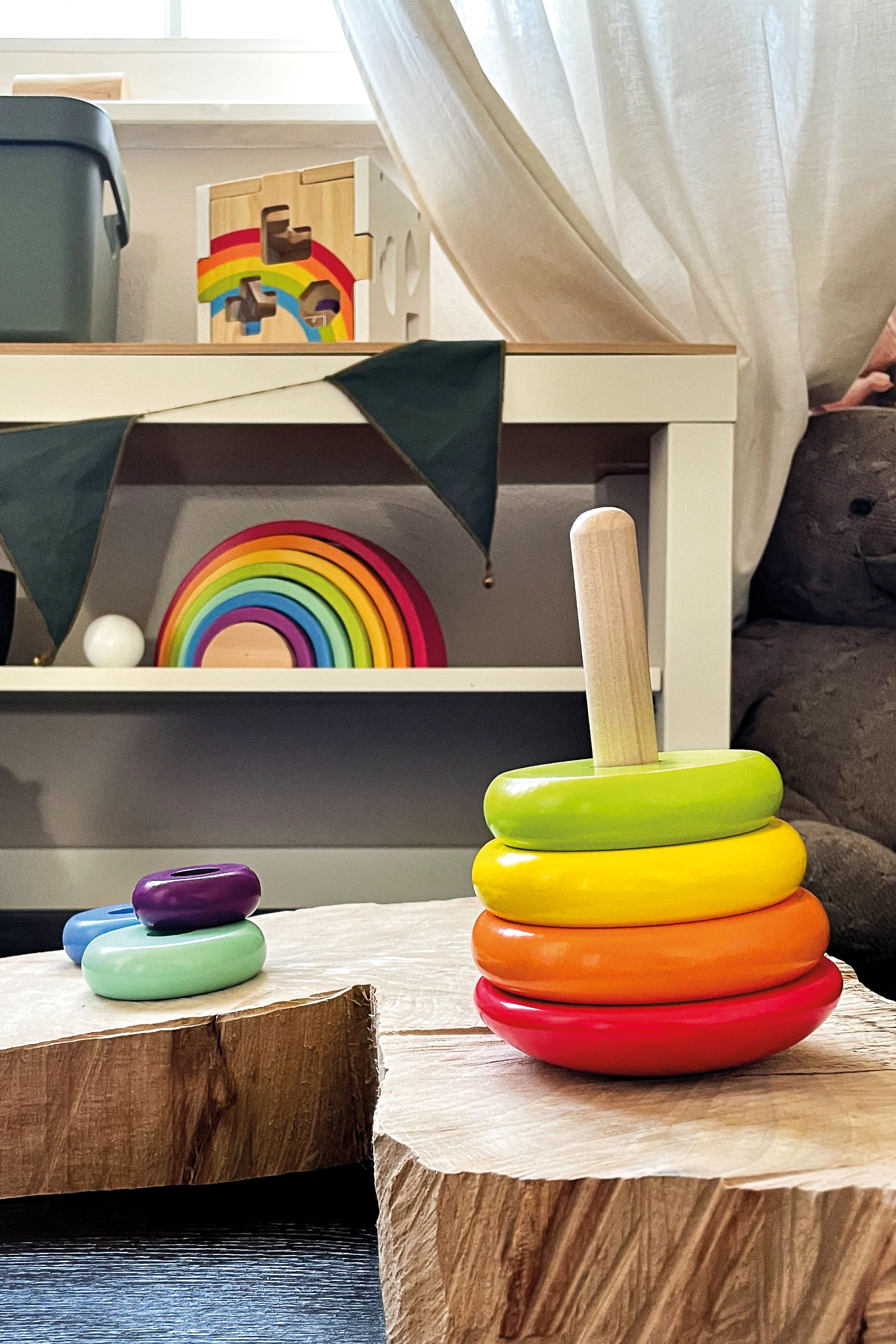 Stapelturm Regenbogen für Kinder