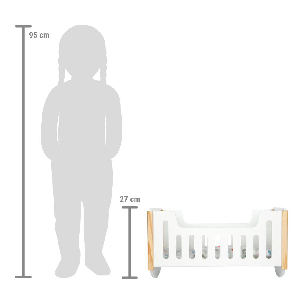 Größenvergleich Puppenbett zum Wiegen mit Kind