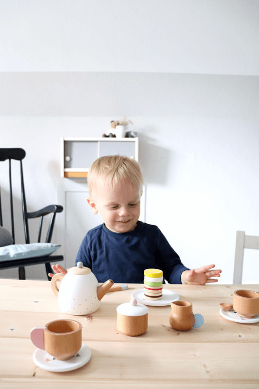 Service à thé pour la cuisine d'enfant