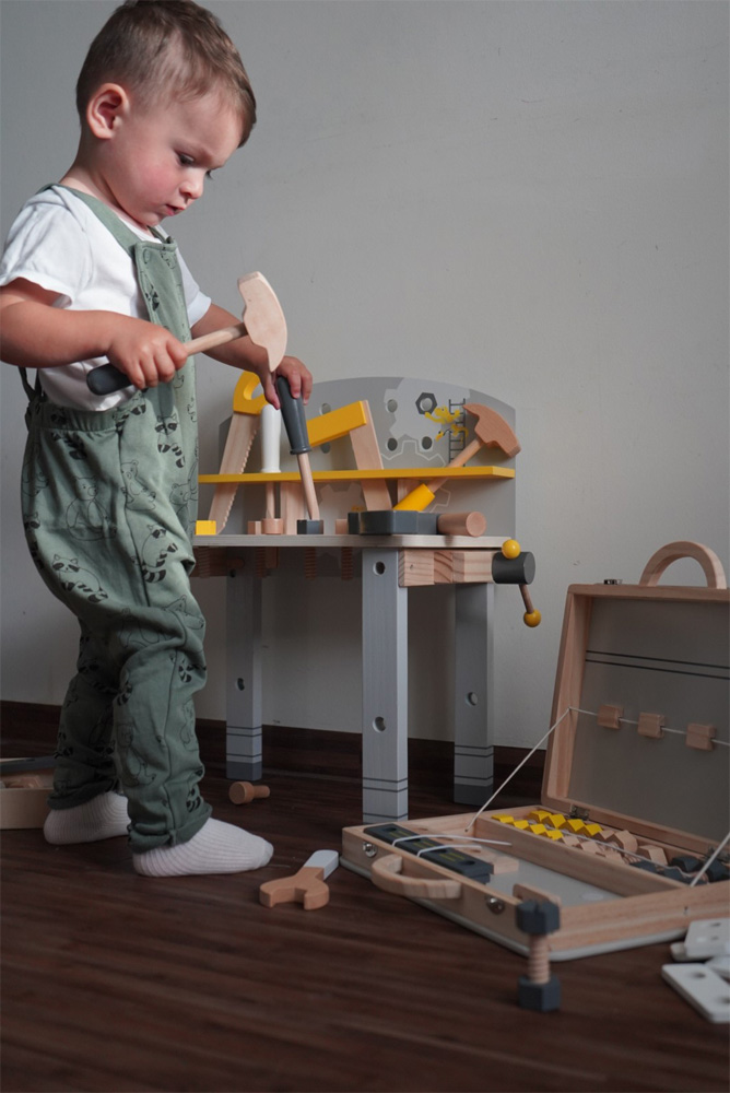 Mini établi en bois pliable et transportable avec 46 accessoires - Jouer à  faire la cuisine - Faire comme les grands - Jeux d'imagination