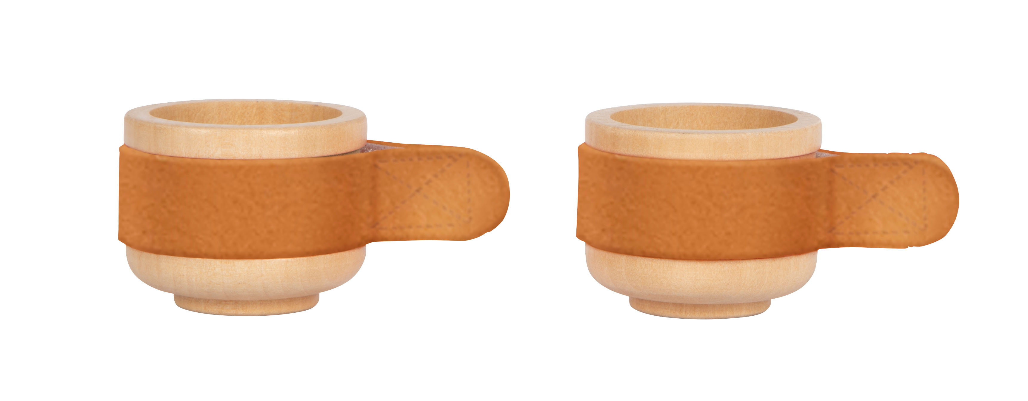 Spielküche mit geöffnetem Backofen mit Backblech