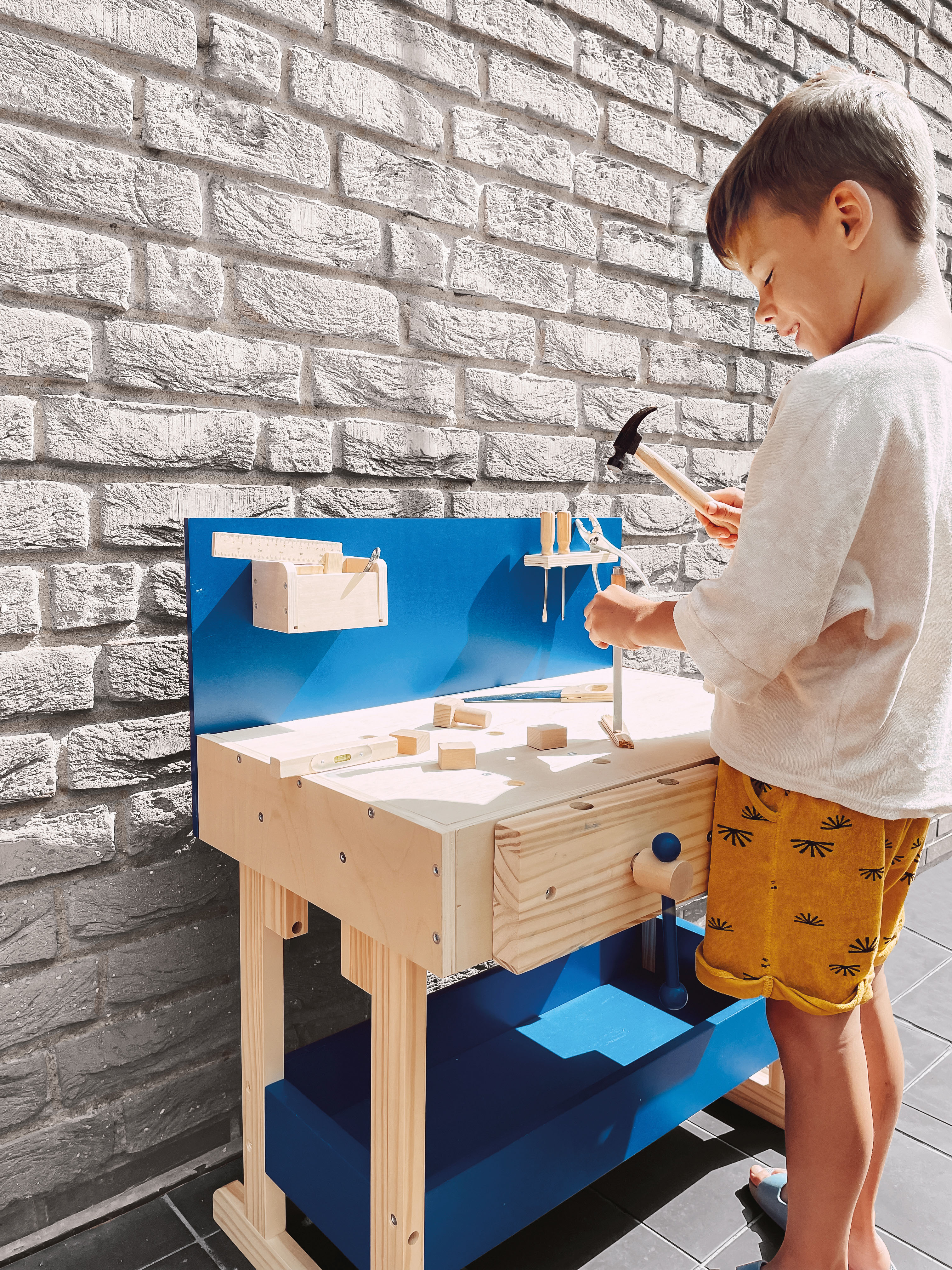 Kinderwerkbank Blau mit Zubehör für Kinder