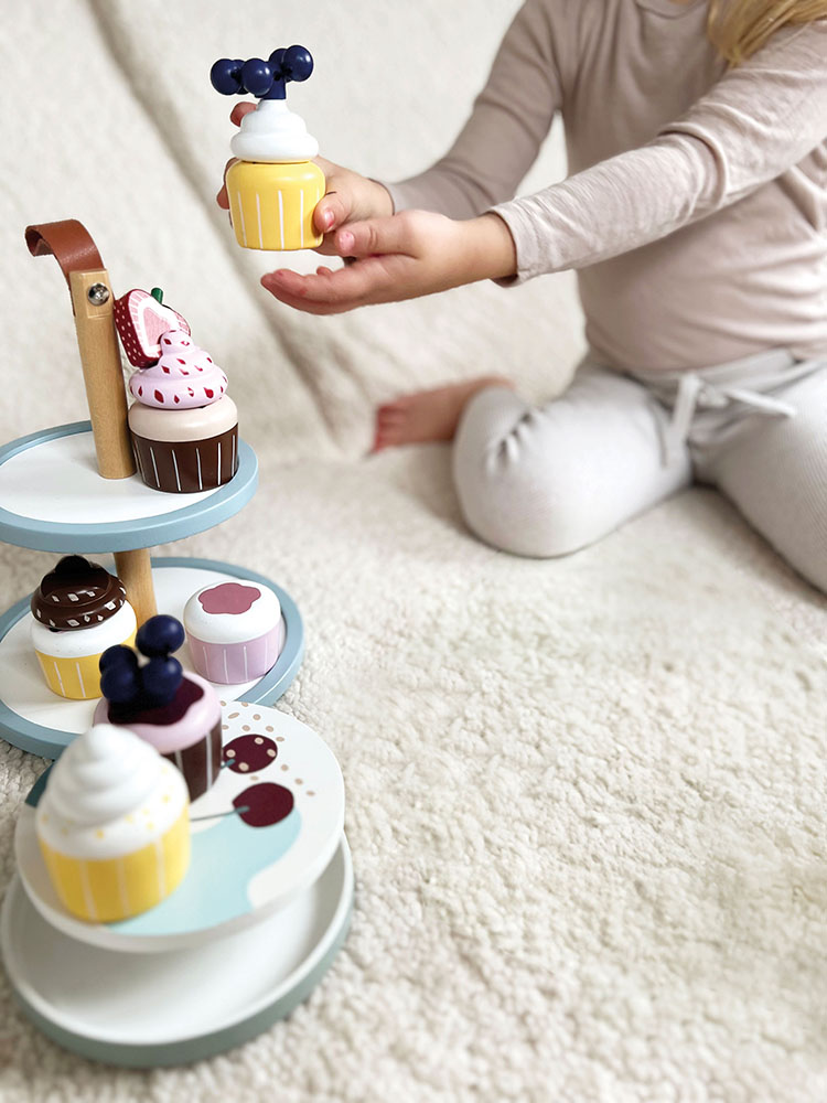 Cupcake Etagere Tasty mit Holz-Muffins