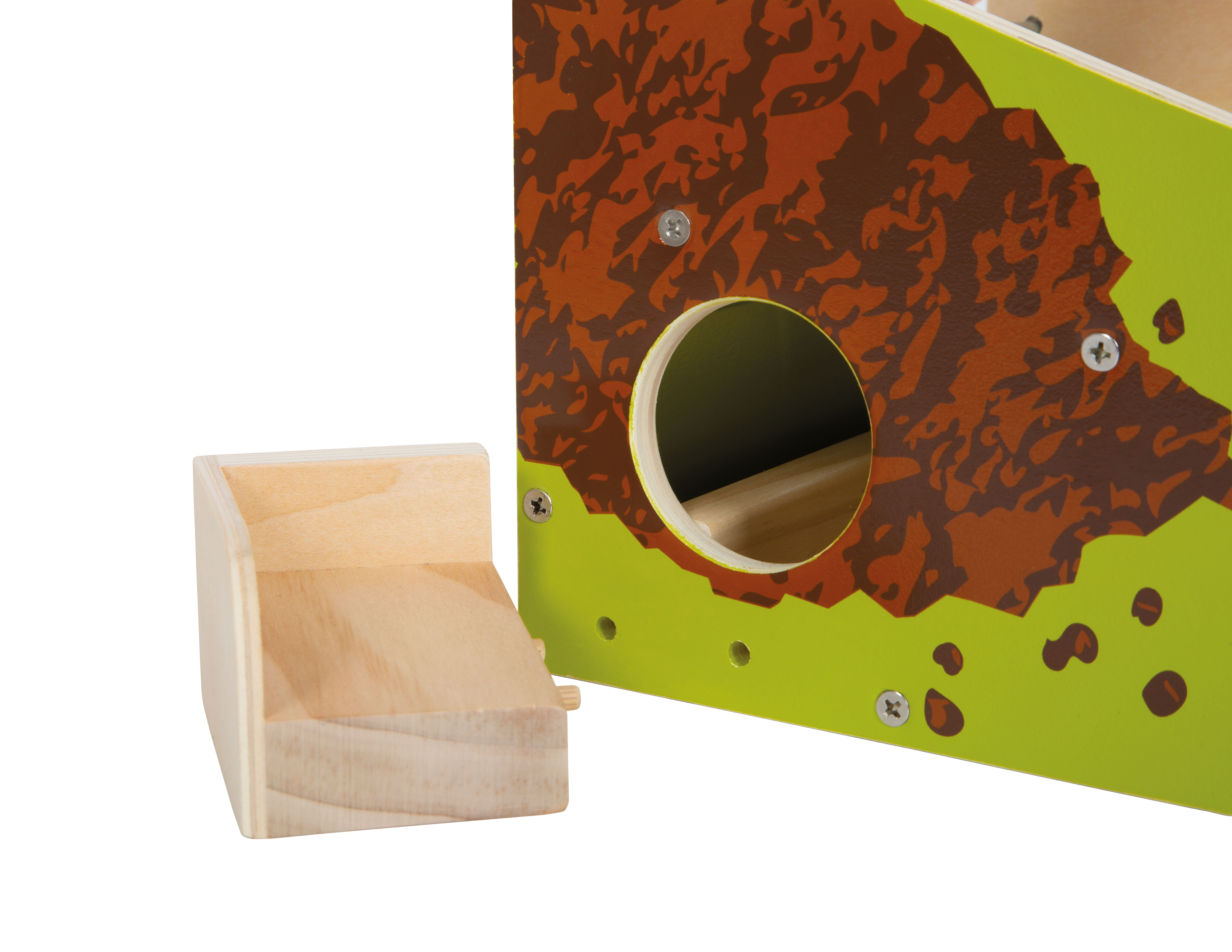 Seitliche Öffnung am Holz-Minigolf-Spiel