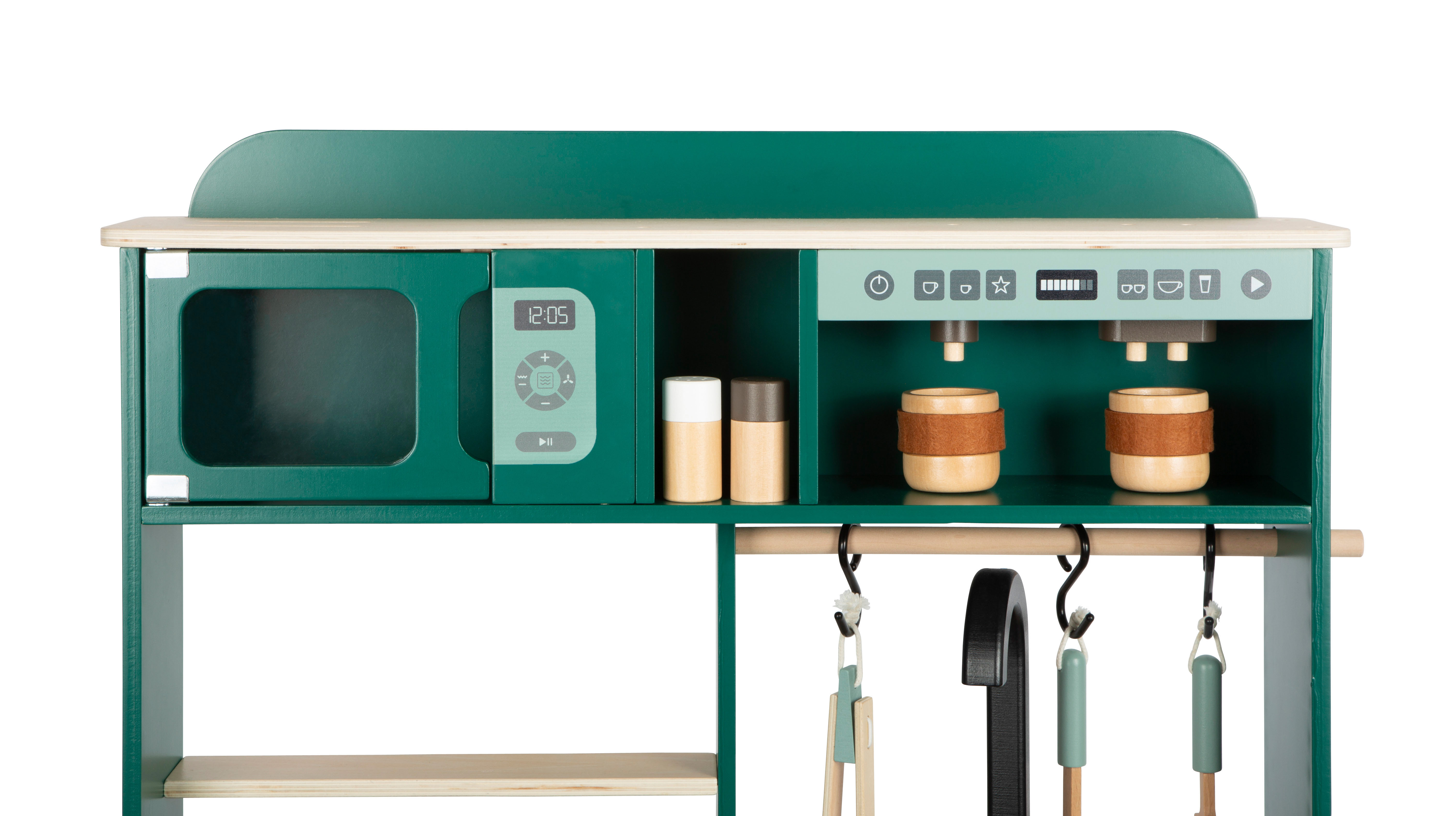 Kinderküche und Bistro mit geschlossener Mikrowelle, Gewürzen und Kaffeemaschine