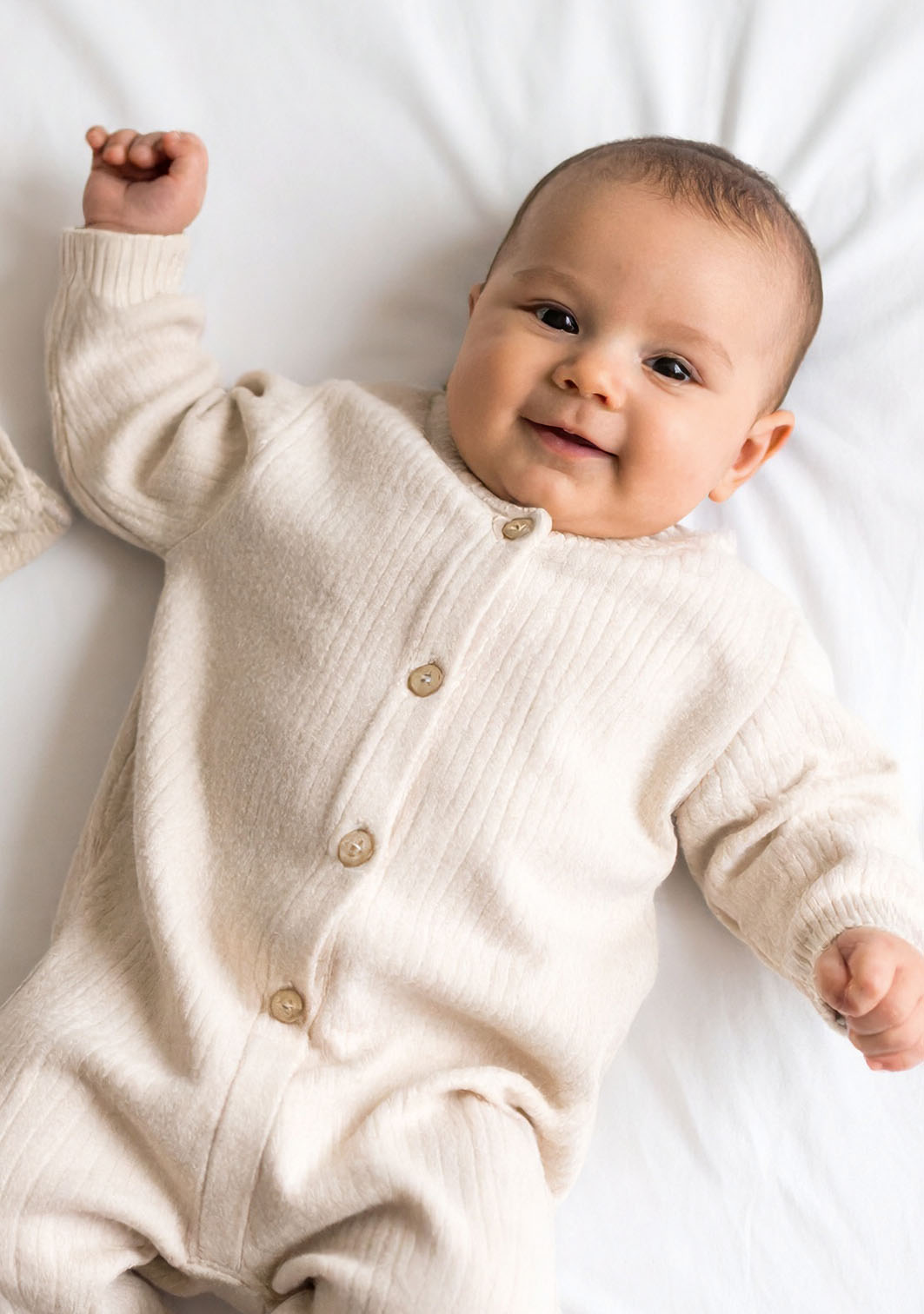 Babykombination, Gestrickte Kombination, Cremefarbe, Knöpfe, Kleidung für Kleinkinder