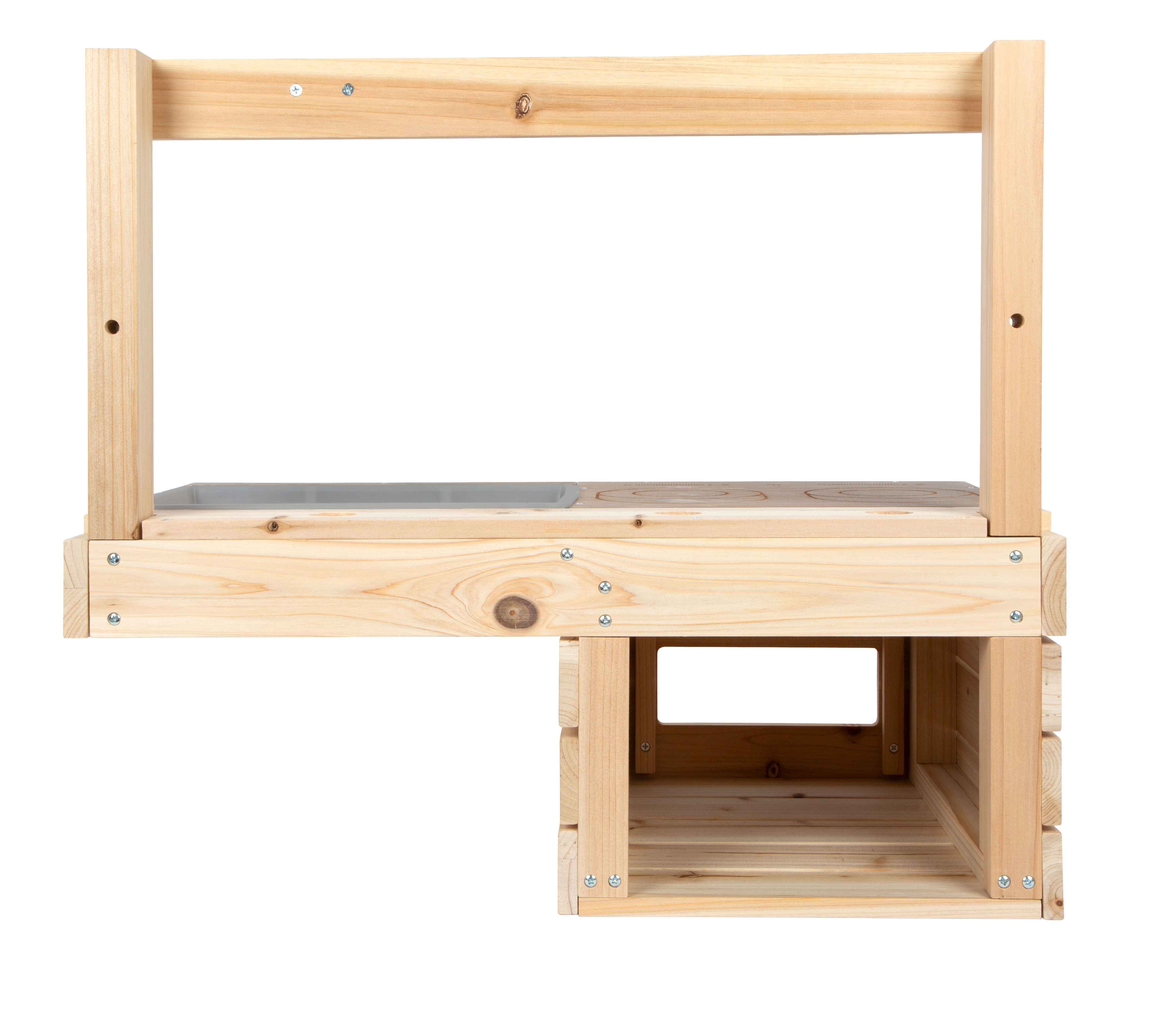 Rückseite von Matschküche aus Holz mit Backofen