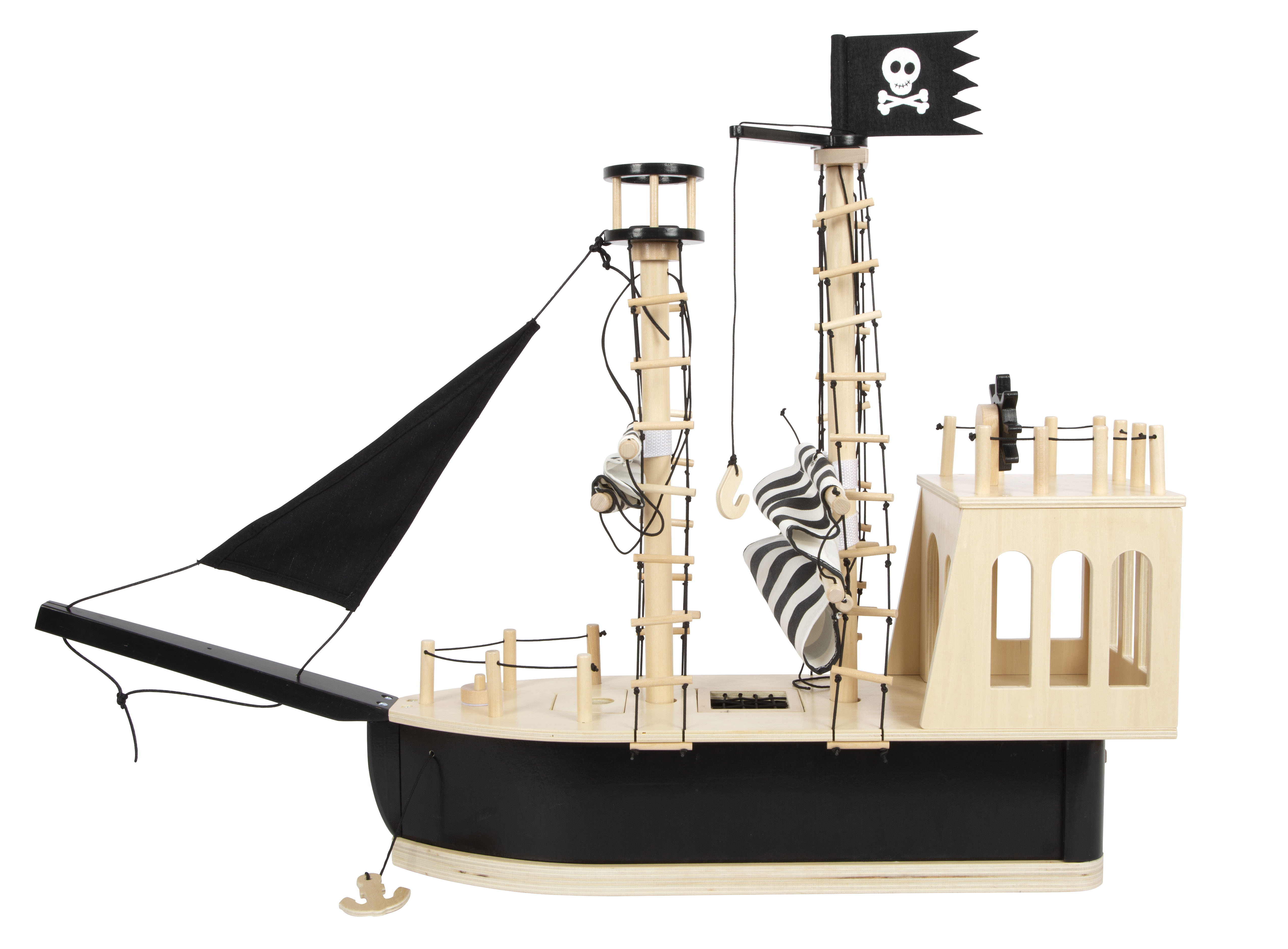 Kinder-Piratenschiff mit Piratenflagge