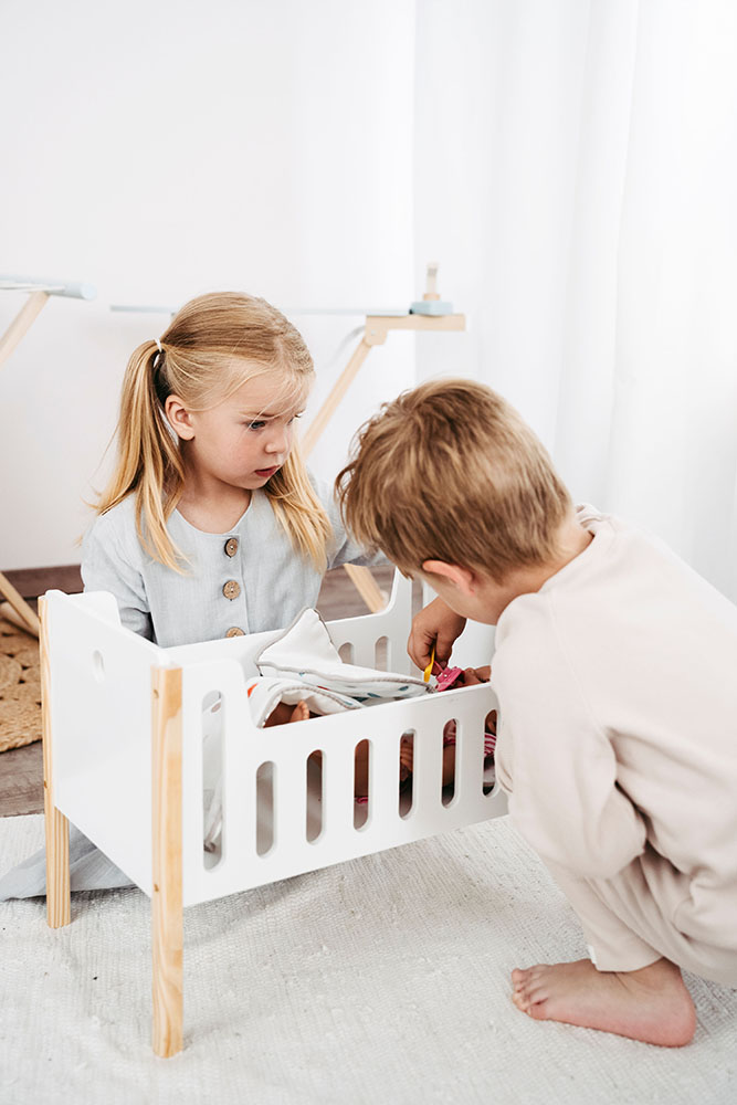 Puppengitterbett Little Button aus Holz