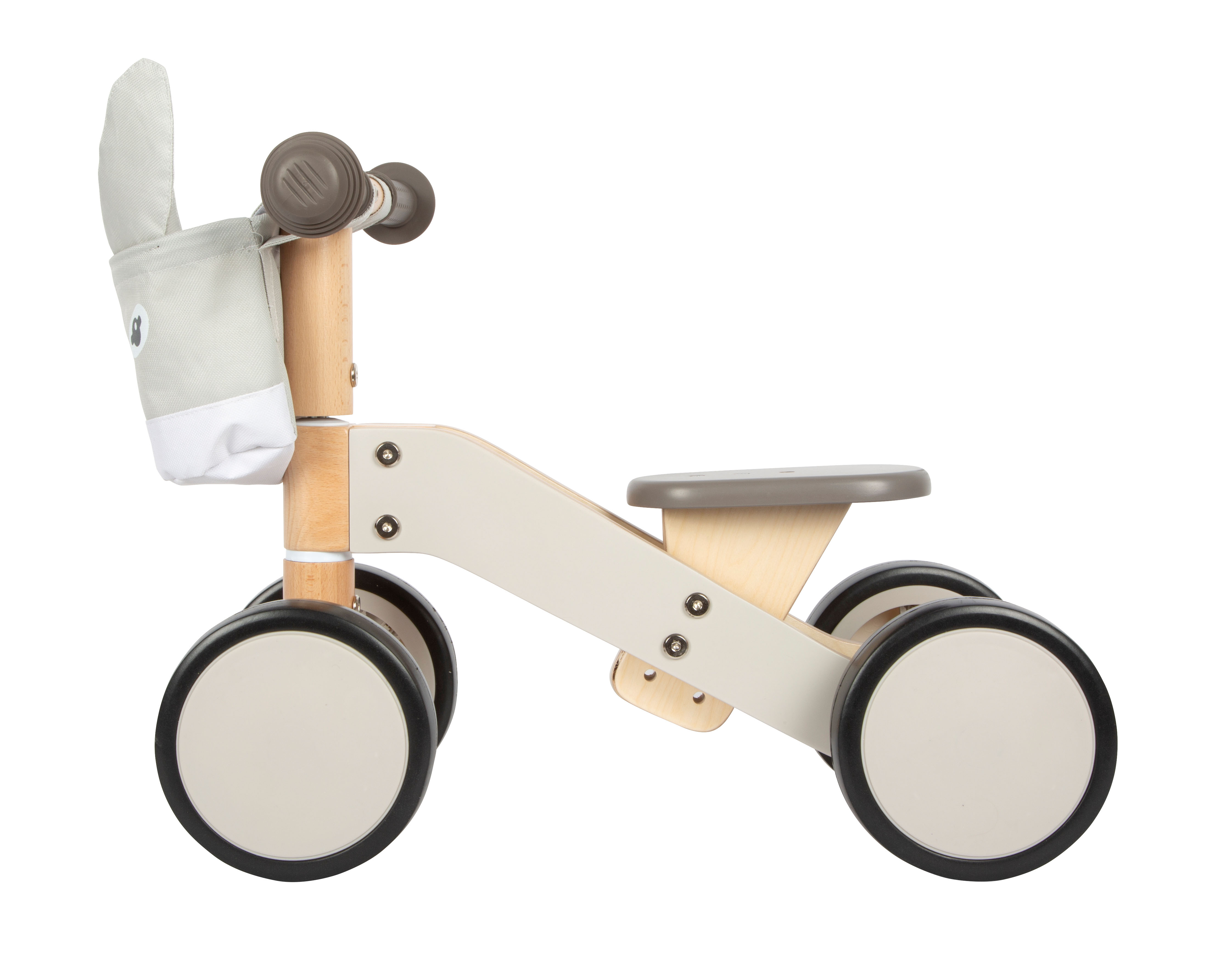 Holzfahrzeug auf Rädern